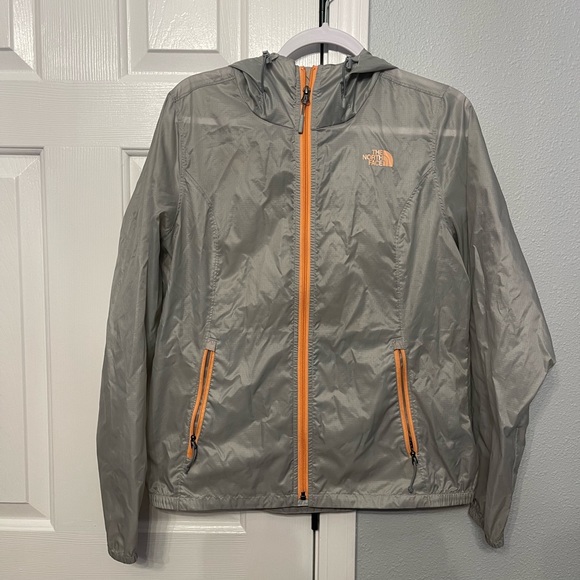 Northface Womens Windbreaker - Picture 1 of 2